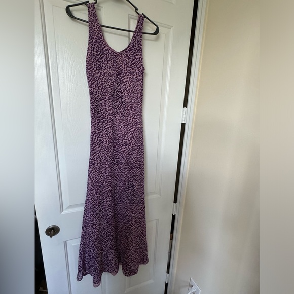 2 looks in one full length dress. Pinks and purple animal and feather prints - Picture 7 of 9